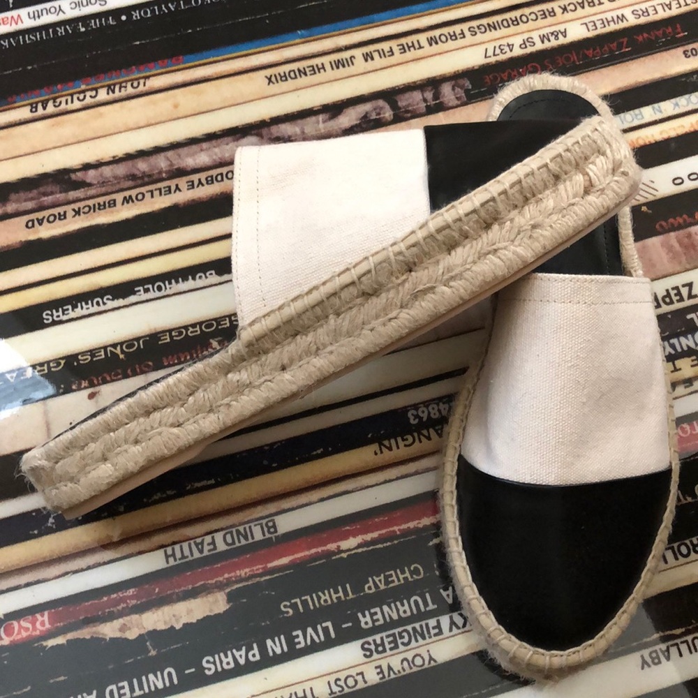 Espadrilles - Picture 3 of 5